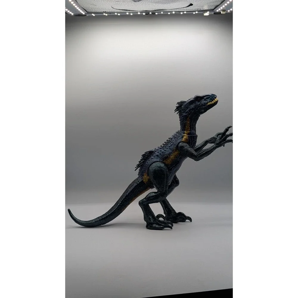 Jurassic World Track 'n Attack Indoraptor 16